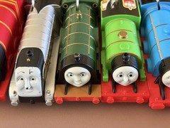 Lot Of 40+ Thomas The Train, trains, Battery powered, Diecast, Wood