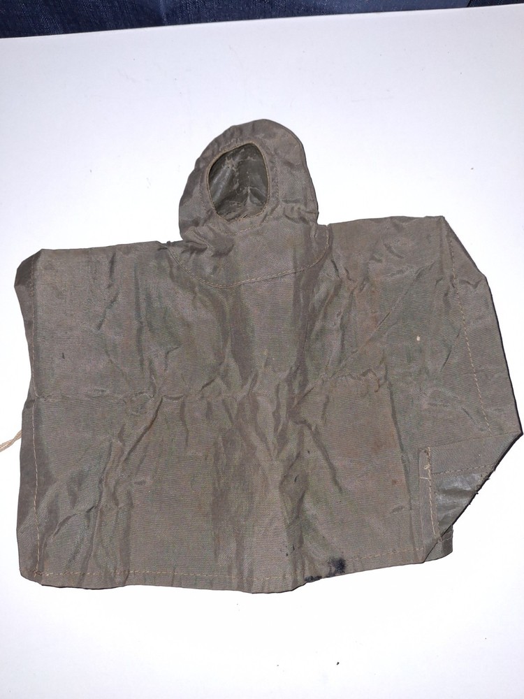 1960’s Hasbro GI JOE : GI Joe Command Post Rain Poncho (NM) Army Green