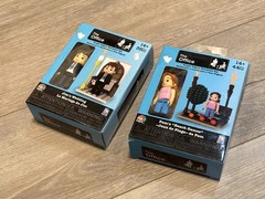 The Office Single Figure Buildable Sets Jim’s Wedding & Pam’s Beach Games – PM