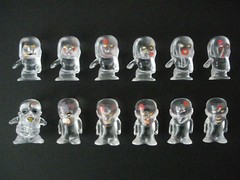 Bulls i Toys The Walking Dead CHIBIS Complete 12 Clear Walkers Mini Figurine Set