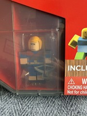 Roblox Collector’s Tool Box Carry Case Holds 32 Figures 2017 w/Virtual Item Code