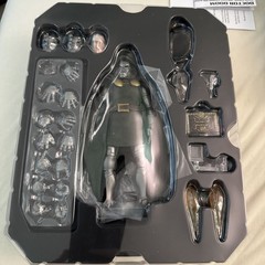 Mezco Toyz 1:12 Collective Marvel DOCTOR DOOM/Jet-Pack 99% CIB DAMAGED READ DESC