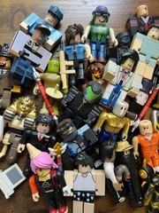Roblox Toys Action Figure Lot Of 40 Mix And Match Figures |