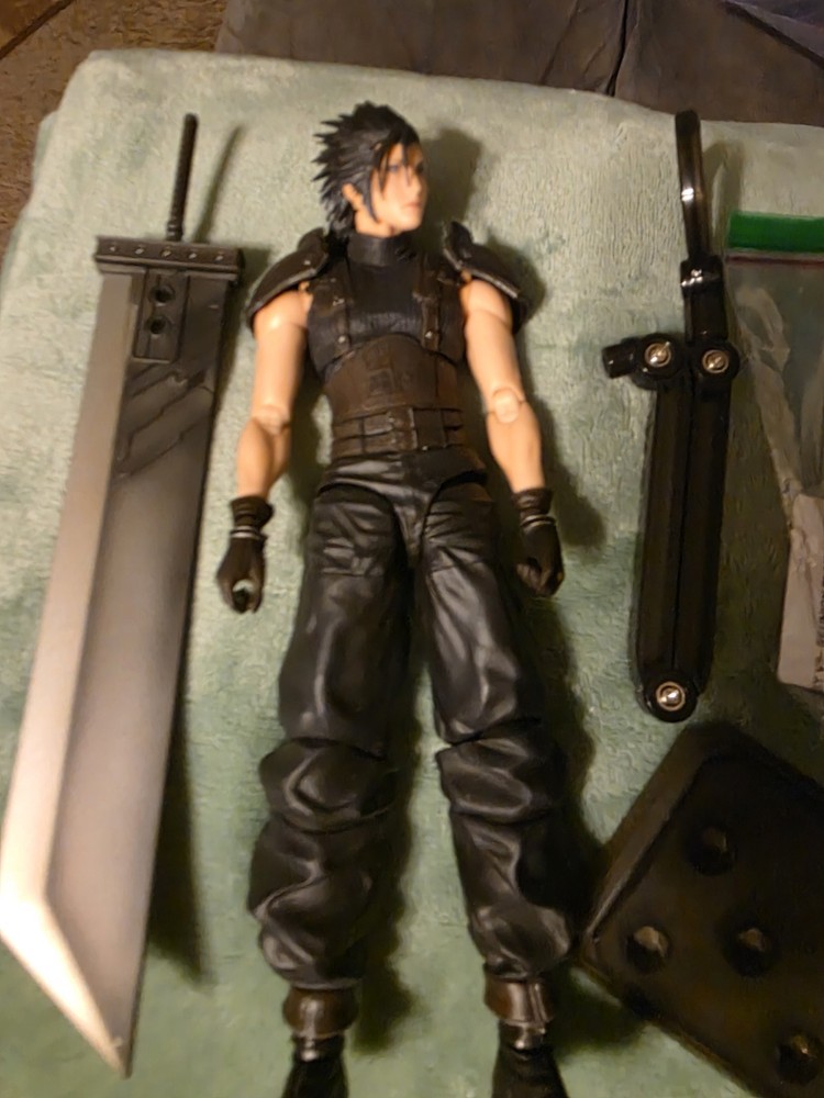 Square Enix Crisis Core Final Fantasy Play Arts Kai Zack Fair Action