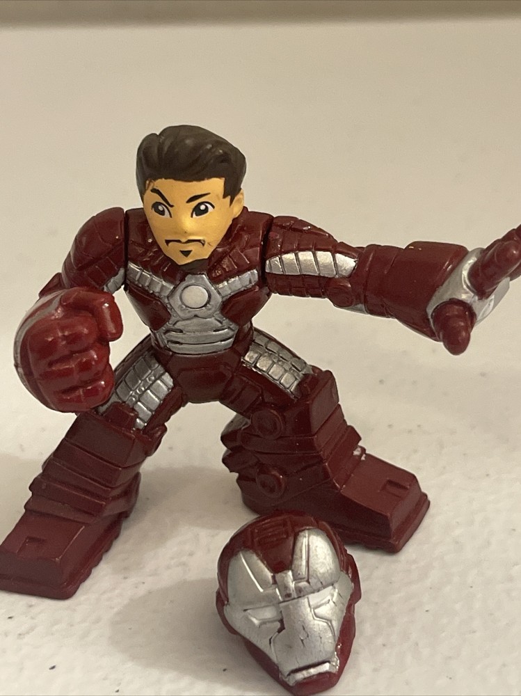 Marvel Super Hero Squad Iron Man Metallic Red Silver with Detachable Helmet 2″