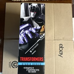 Transformers Studio Series 7 Inch Action Figure Voyager Class Skywarp