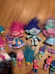 Large Lot Of Hasbro Dreamworks Trolls World Tour Mini Figures Poppy Branch