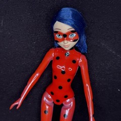Bandai Miraculous: Tales of Ladybug & Cat Noir Fashion Doll
