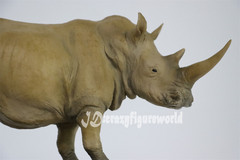 MEMORY MUSEUM 1/15 Africa White Rhinoceros Statue GK Painted Animal Model Decor