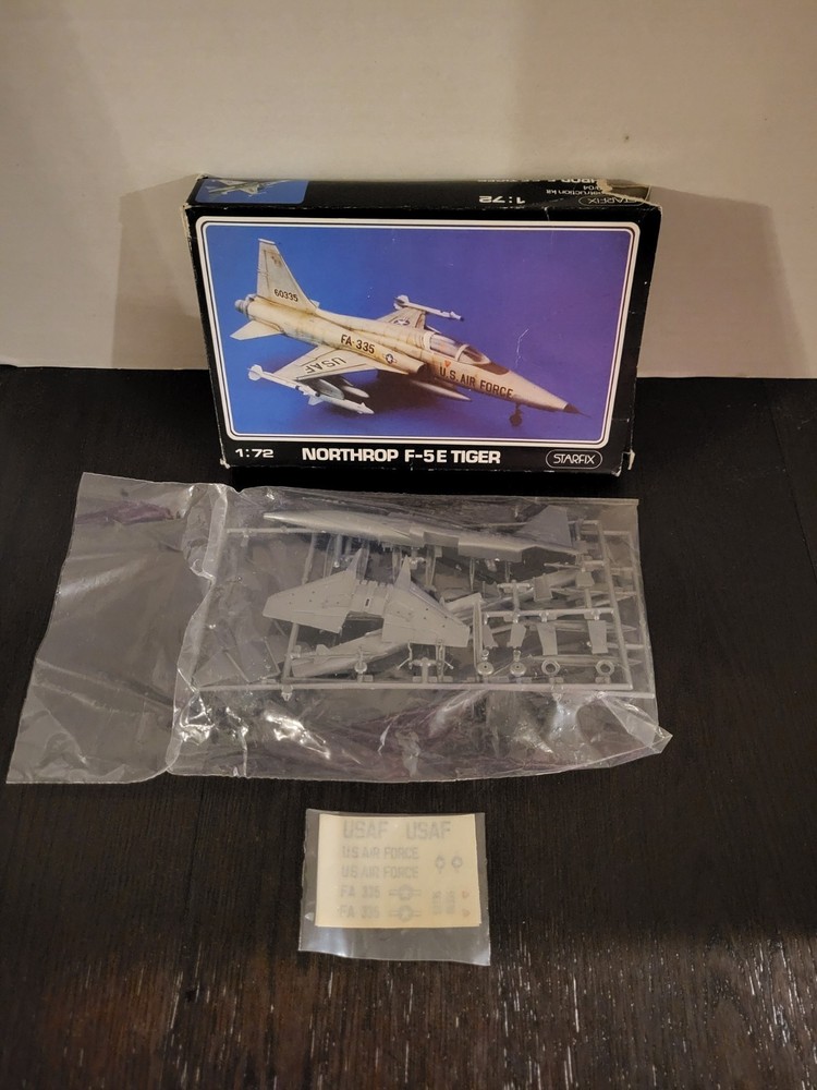 Northrop F-5E Tiger 1:72 STARFIX Model Kit MIB NEW Unbuilt