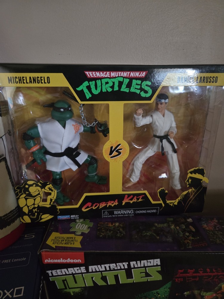 Playmates Toys Teenage Mutant Ninja Mikey vs. Daniel LaRusso 6 in Action Figures