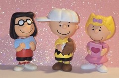 Just Play Peanuts Gang Figure Marcy, Charlie Brown, Sally