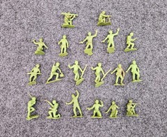 VINTAGE 2 INCH PLASTIC US ARMY TOY SOLDIERS FIGURE LOT
