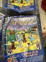 Blockbuster Wizard of Oz Set 4 Movable Toys 1997 Dorothy Scarecrow Tin Man Lion