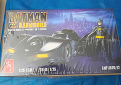 AMT Plastic Model Kit 89 Batmobile with Batman scale 1/25