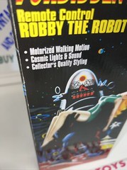 Vintage Trendmasters Forbidden Planet 1999 Remote Control Robby the Robot NEW