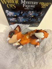 Warrior Cats Mystery Figure – Series 2: TAWNYPELT with box