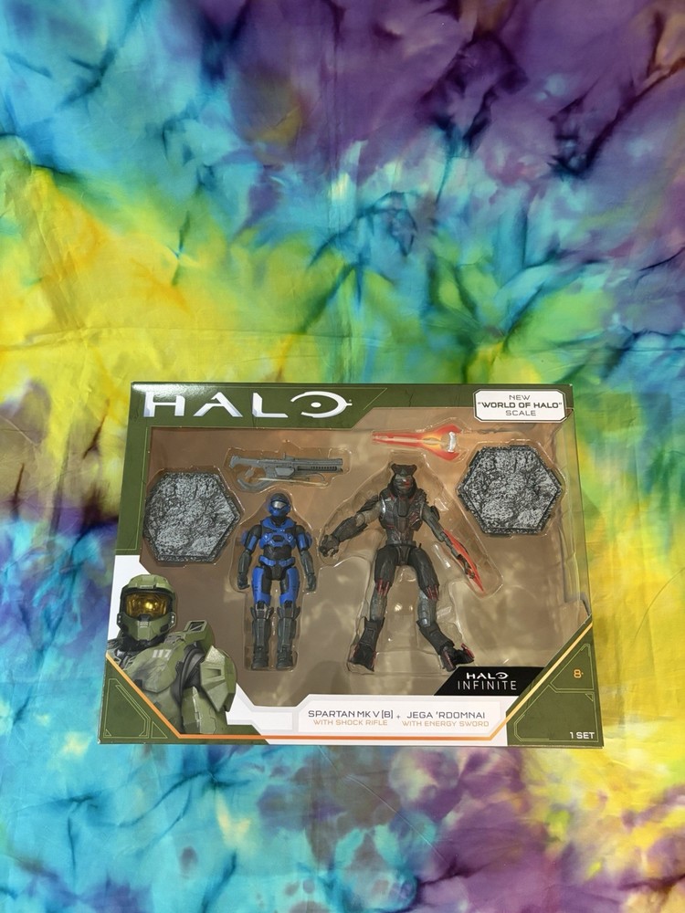 Jazwares Halo Infinite Spartan MK V (B) and Jega ‘Rdomnai Action Figure 2-Pack