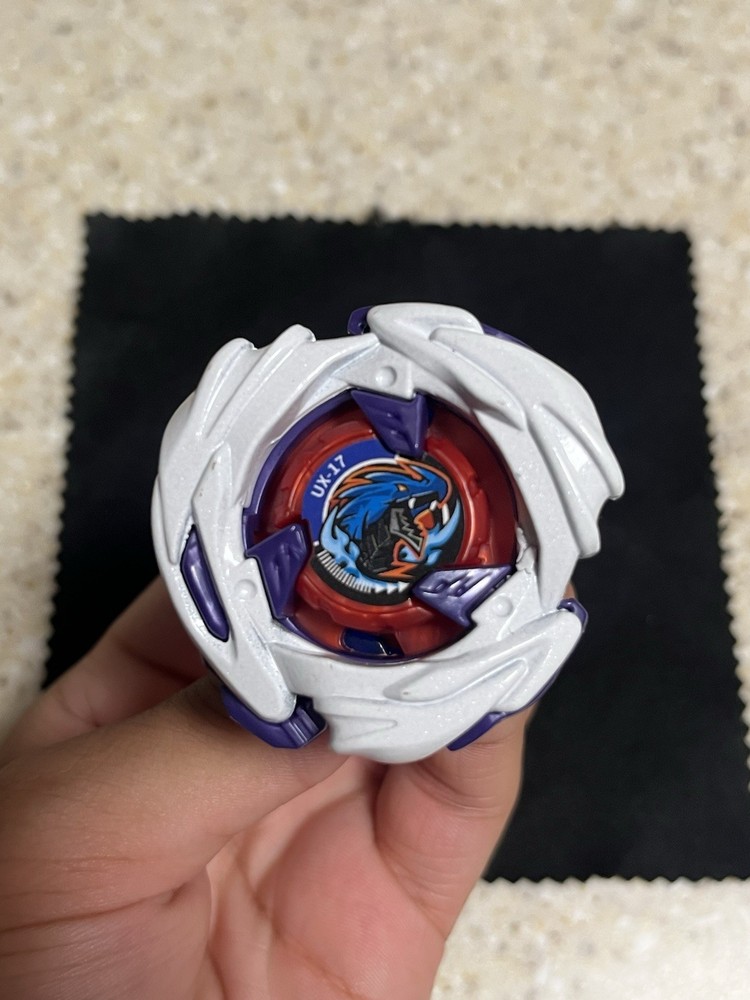 Beyblade X UX-17 Meteor Dragoon 3-70J