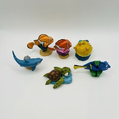 Disney Store Finding Nemo Dory Figure Play Set 6-Pc PVC Cake Topper