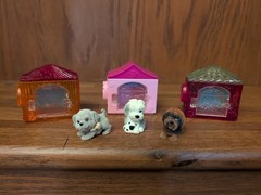 Puppy In My Pocket Lot – 3 Dog Houses & 3 Flocked Puppy Figures 2007 MEG