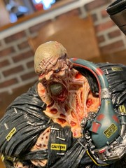 Numskull Capcom Resident Evil 3 (RE3) Remake Nemesis Figure (Head Discoloration)