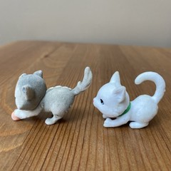 Kitty & Puppy In My Pocket Lot of 8 Vintage Dog & Cat Toy Flocked Figures