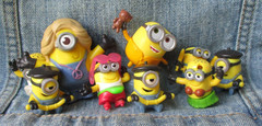 Lot Of 9 MINION DESPICABLE ME SMALL FIGURES SML11