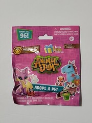 Animal Jam Adopt a Pet Sampler Blind Pack SEALED NEW