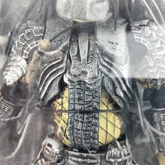 NECA AVP Masked Scar Predator 8″ 1:12 Toy Action Figure Deluxe – BNIB BOX DAMAGE