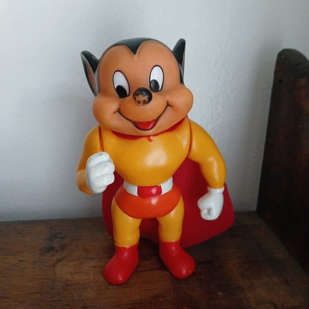 Dakin MIGHTY MOUSE Fugurine with Cape 1977