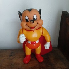 Dakin MIGHTY MOUSE Fugurine with Cape 1977