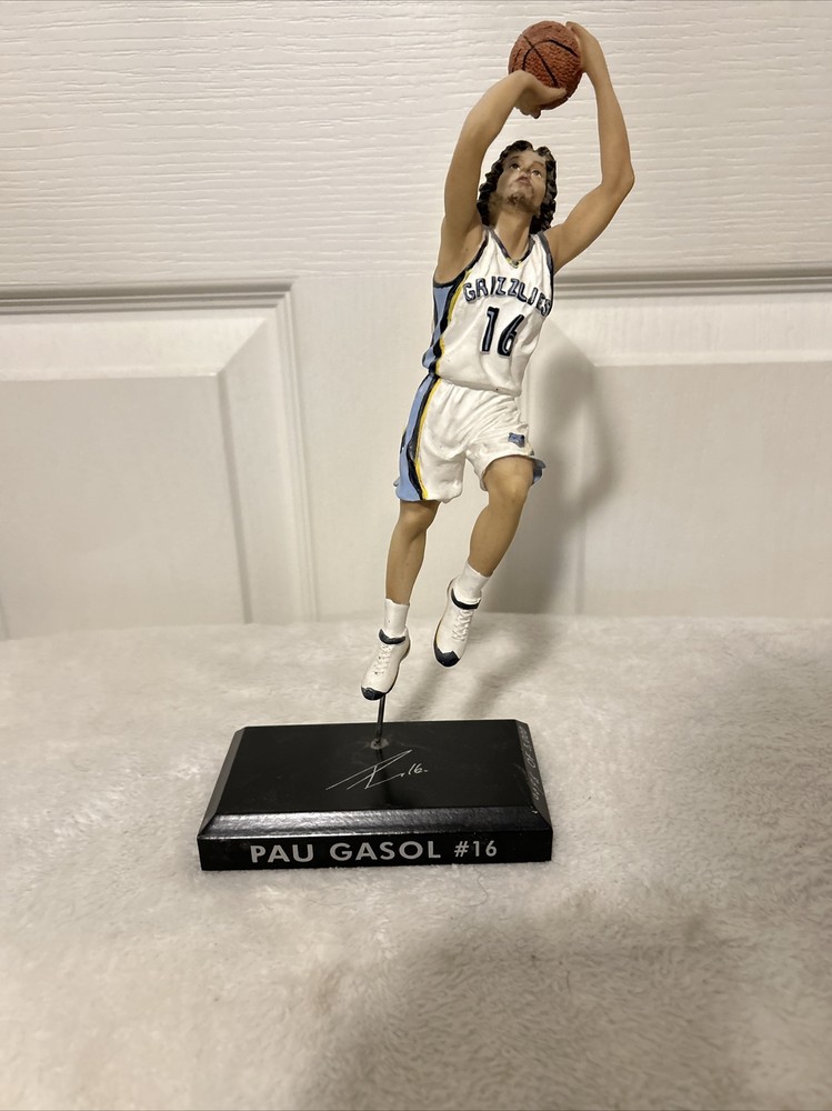 Pau Gasol Limited Edition Figure Memphis Grizzlies 096/3000