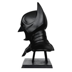 McFarlane Toys – DC Direct Batman: The Dark Knight (2008) Cowl Replica 1:1 Scale