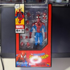 Medicom Toy MAFEX No 185 Spider-Man (Classic Costume Ver) NEW IN BOX