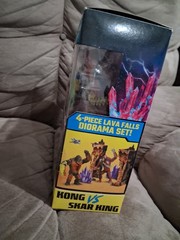 Godzilla x Kong The New Empire Kong vs Shar King Figures 4pc Diorama Set PlsRead