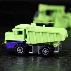 Transform G1 Devastator complete reissue brand new WITHOUT BOX