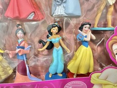 DISNEY Princess Figurines 8-Piece Set Disney Store Exclusive Complete (Box Wear)