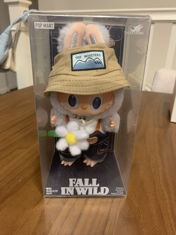 Pop Mart THE MONSTERS FALL IN WILD SERIES-Vinyl Plush Doll Pendant Labubu