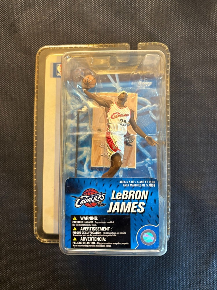 Mc Farlane 2006 LeBron James Cleveland Cavaliers 4″ Figurine – Unopened