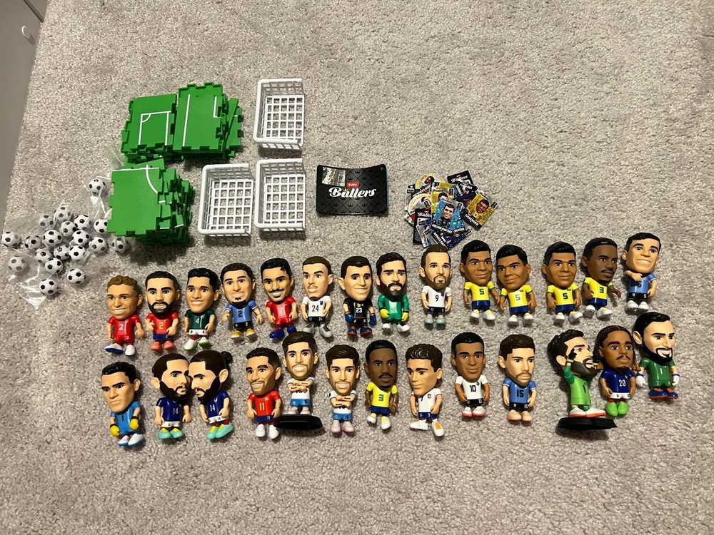 Fifa World Cup 2026 Zuru Ballers Lot 27 Figures Plus Field Pieces Etc