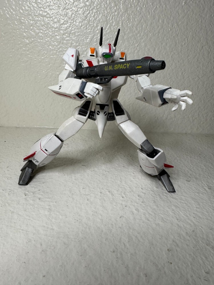 Robotech “VF-1J Rick Hunter” Super Poseable Battloid Figure pre-owned
