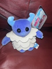 ADOPT ME! Christmas YETI 4.5″ Plush With Item Code New 2024