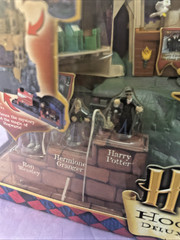 Harry Potter Hogwarts School Deluxe Electronic Playset Mattel 2001 NIB