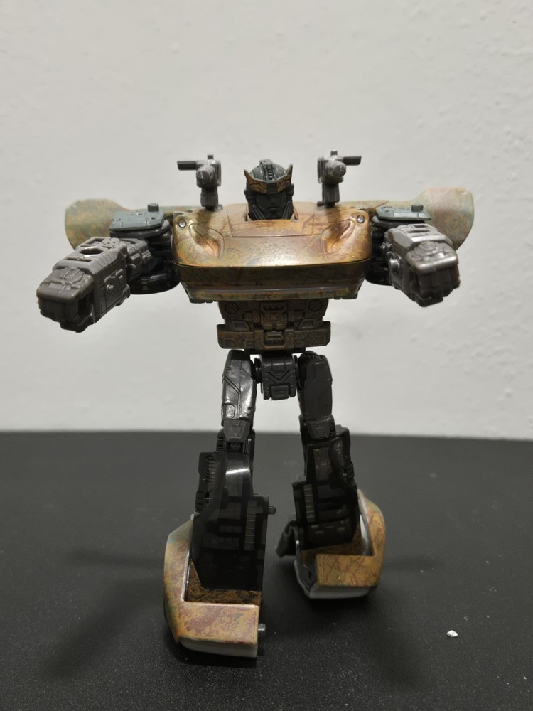 Transformers War For Cybertron Trilogy Deluxe Class Sparkless Bot