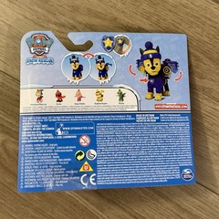 Paw Patrol Chase Snow Rescue Transforming Figure Badge Set NEW SEALED