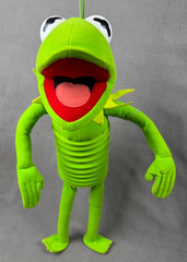 Disney Nanco Muppets Kermit The Frog Slinky Pet 21″ Plush Figure 1999