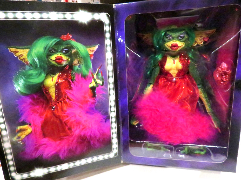 NEW SDCC NECA- Gremlins 2 The New Batch – Ultimate GRETA Showgirl Dress Figure