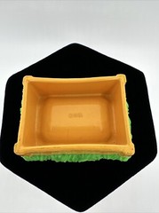PETIT PANIER RECOUVERT D HERBE POUR ACCUEILLIR FIGURINE ANIMALE…53