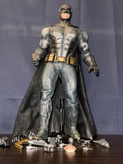 Batman Tactical Suit 1.0 1/6 MMS432 (DC, Batman, Hot Toys) COMPLETE